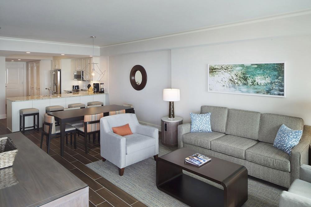 Hilton Grand Vacations Club Ocean Oak Resort Hilton Head Хилтон-Хед-Айленд Экстерьер фото