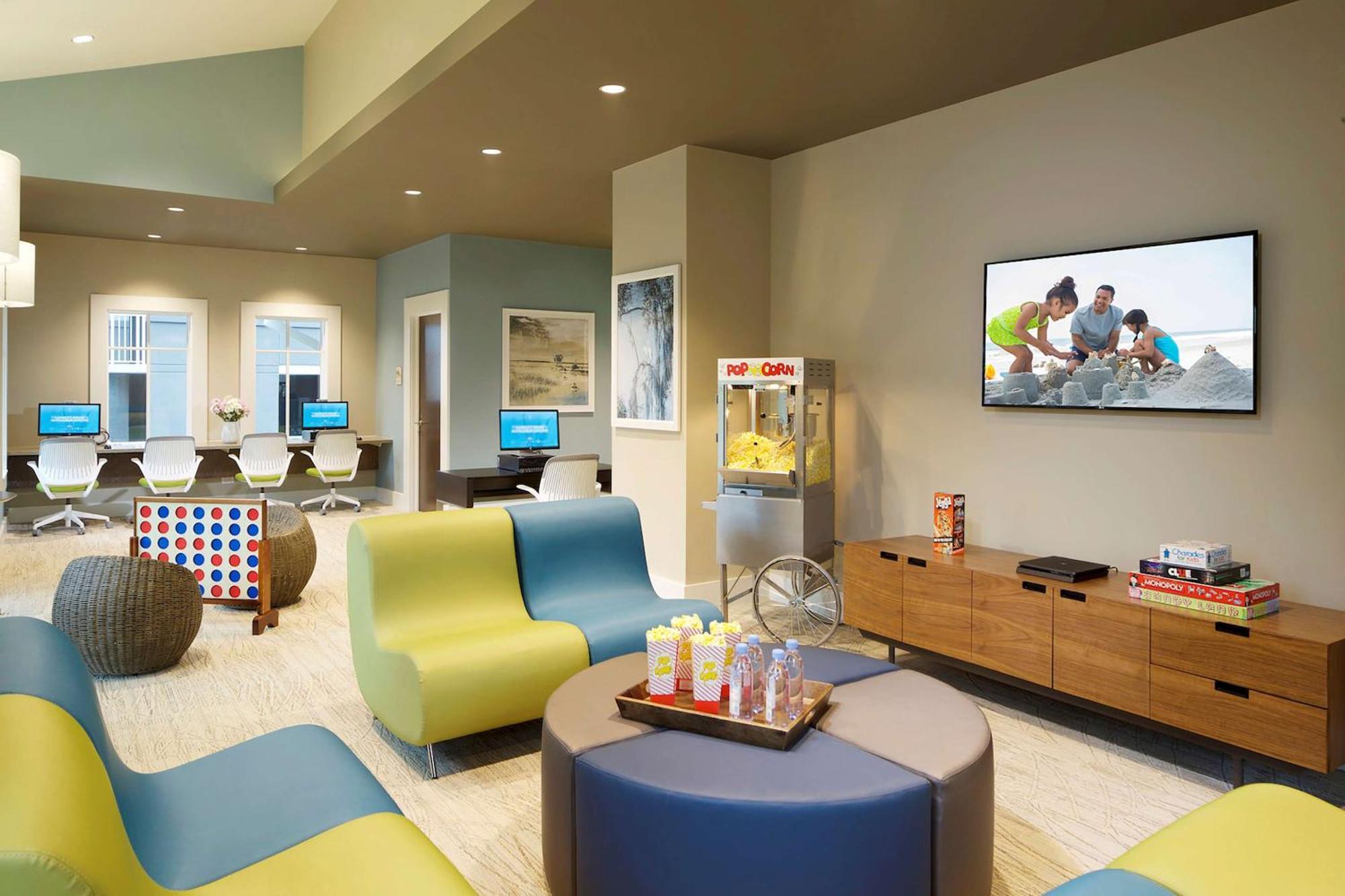 Hilton Grand Vacations Club Ocean Oak Resort Hilton Head Хилтон-Хед-Айленд Экстерьер фото