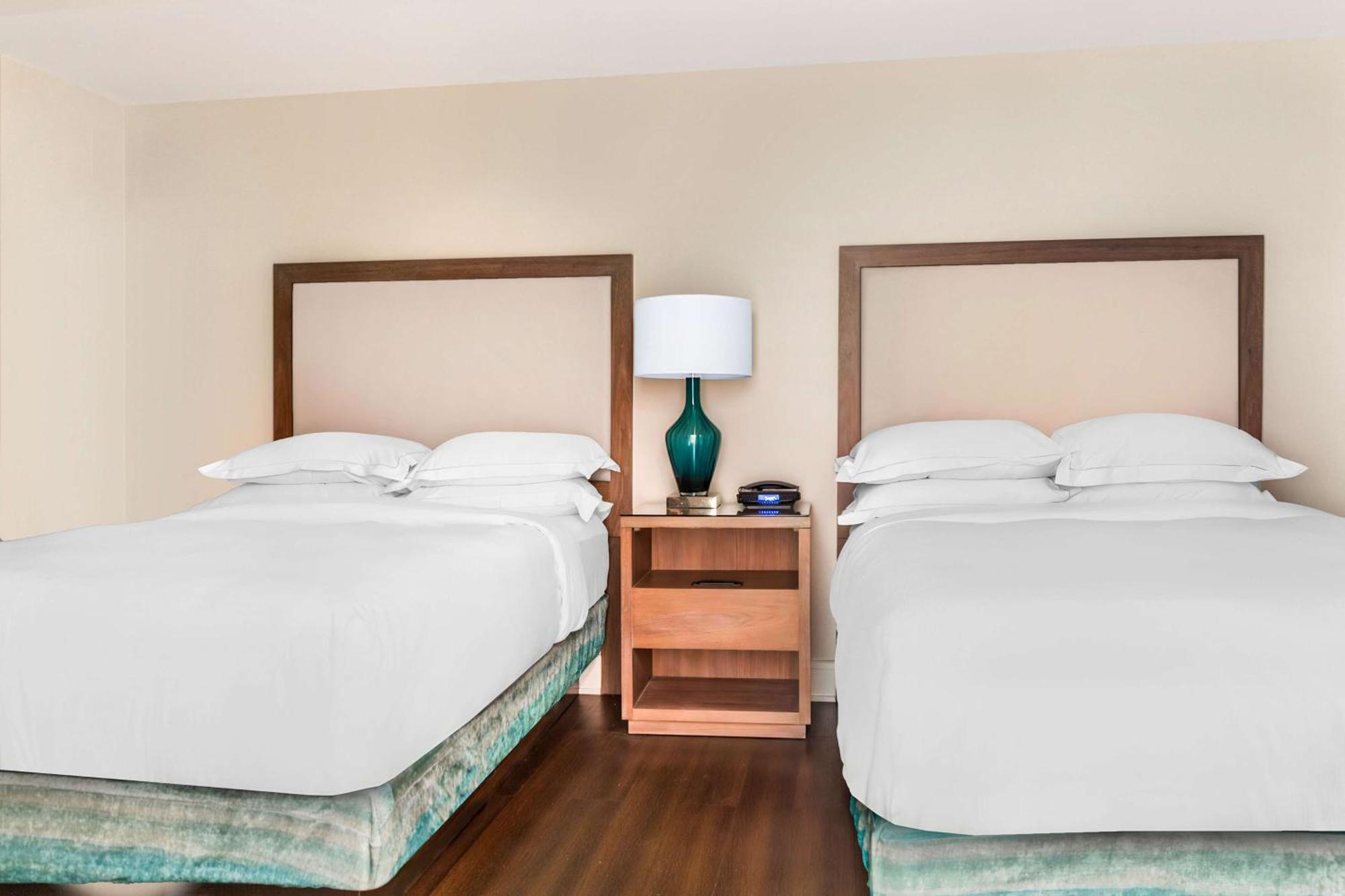 Hilton Grand Vacations Club Ocean Oak Resort Hilton Head Хилтон-Хед-Айленд Экстерьер фото