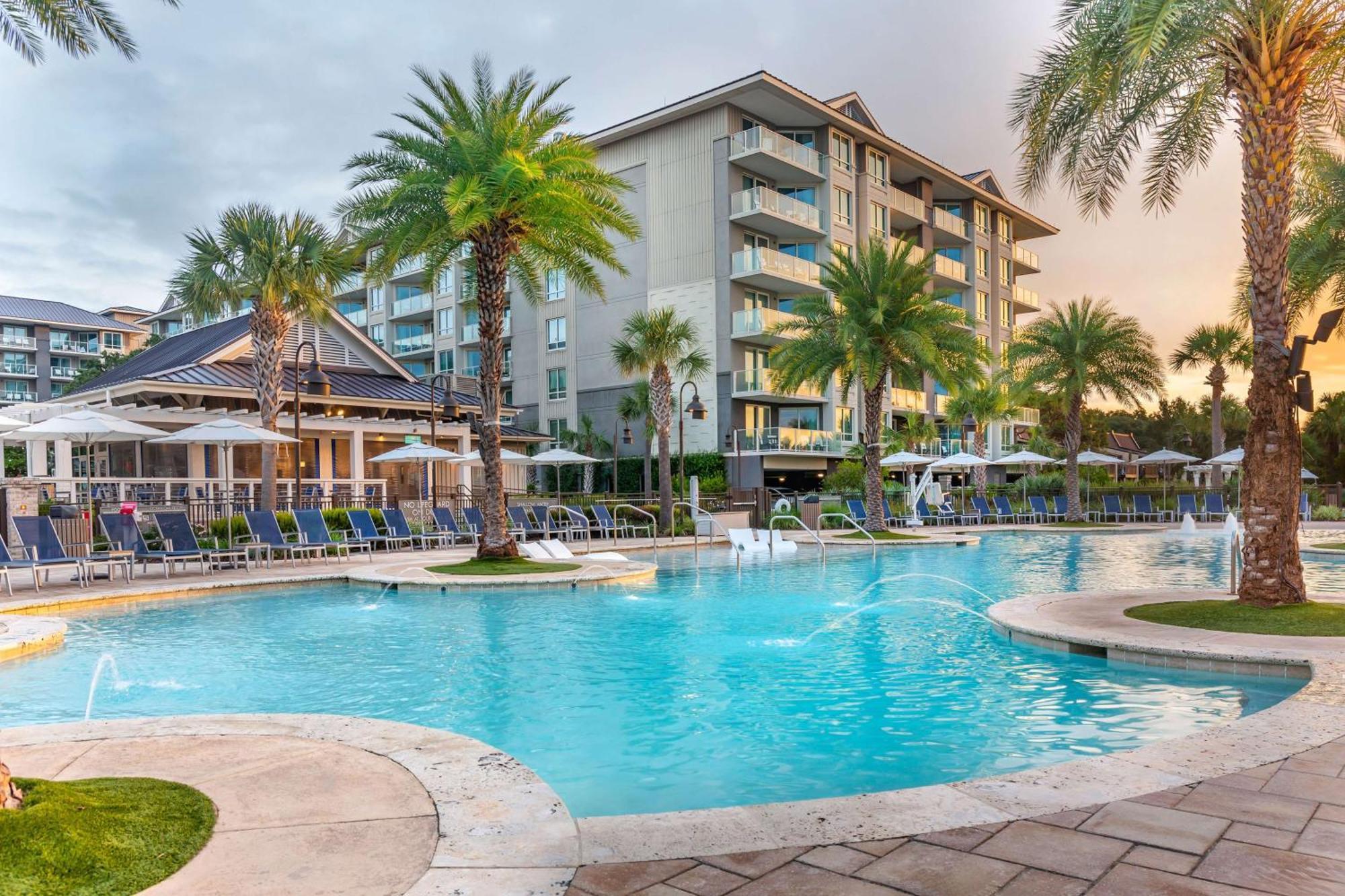Hilton Grand Vacations Club Ocean Oak Resort Hilton Head Хилтон-Хед-Айленд Экстерьер фото